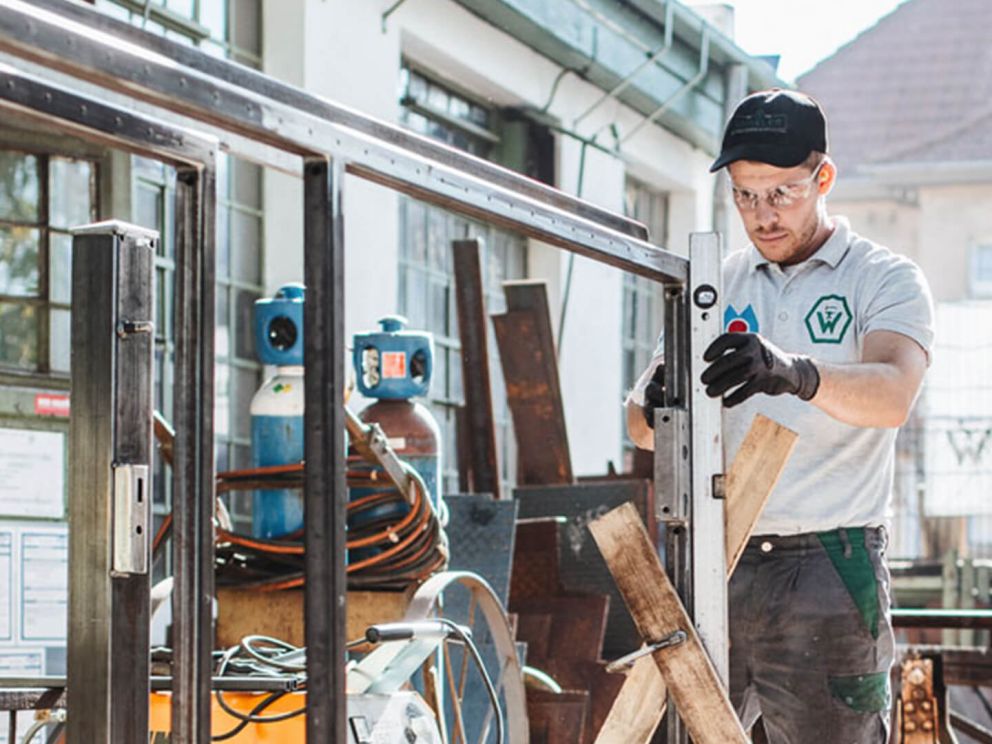 Stahlbau am Bau, z.B. für Industrieanlagen